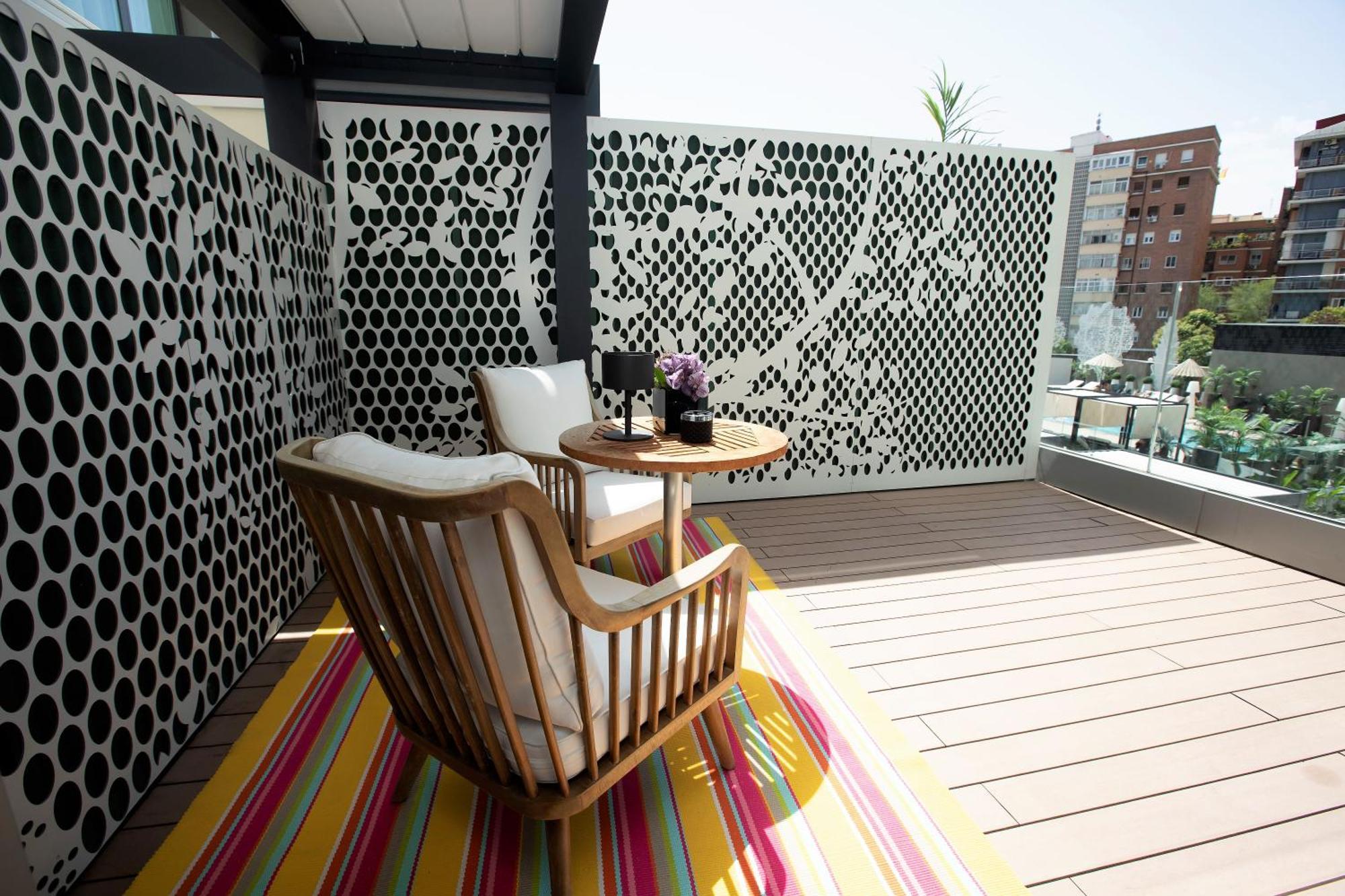 Barcelo Imagine Otel Madrid Dış mekan fotoğraf A balcony